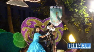 Primer premio infantil de las Carrozas 2012 es para la Falla Baix la Mar