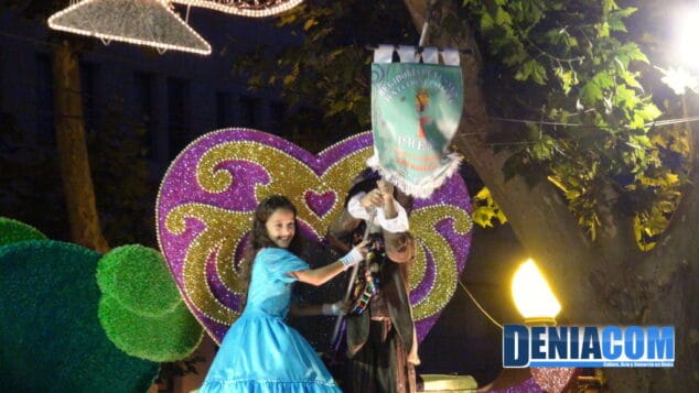 Primer premio infantil de las Carrozas 2012 es para la Falla Baix la Mar