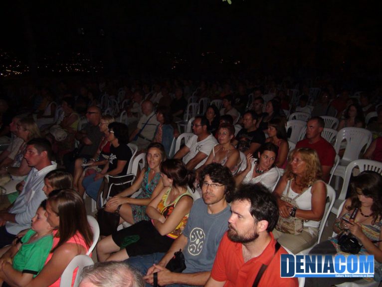 Público durante el concierto de Rafa Arnal