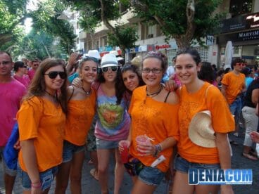 Quintos del 94 en la 1º entrada de bous