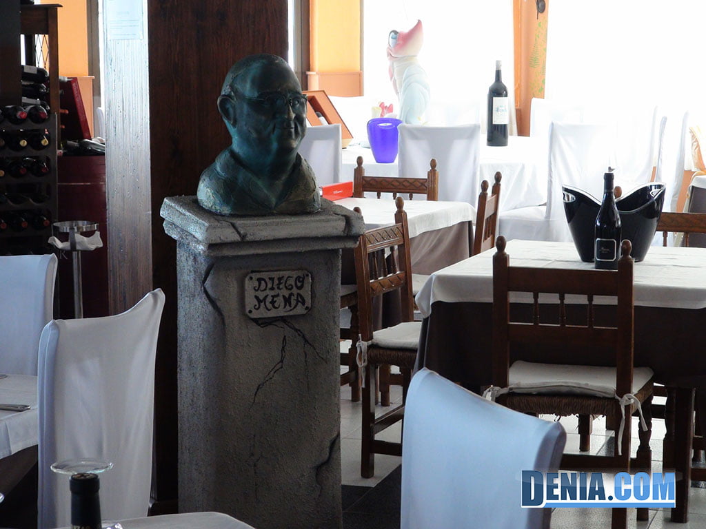 Restaurante Mena Dénia, Busto de Diego Mena
