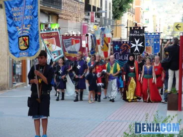01 Llegada de los cargos de Moros y Cristianos 2012 al pregón