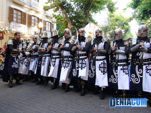 04 Desfile de Gala de la Filà Cavallers