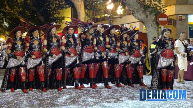 15 Desfile de Gala de la filà Piratas Berberiscas