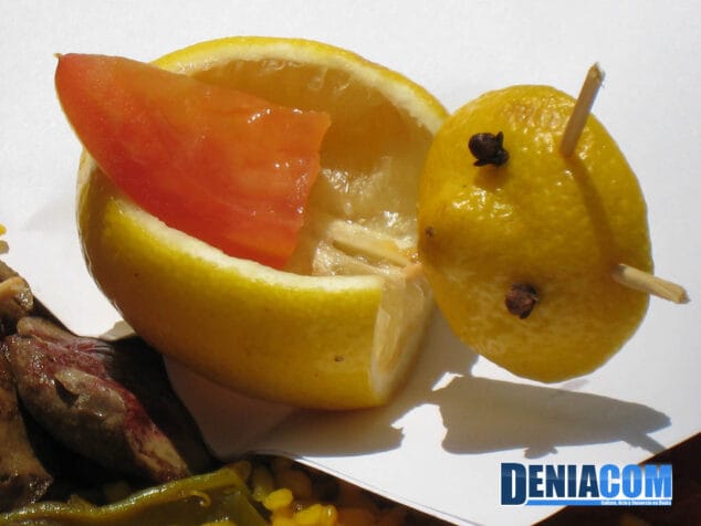 Adorno en la paella de la filà Berebers Tuaregs