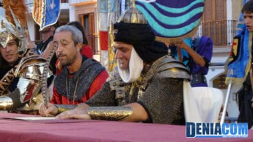 El capitán moro, Francisco Caselles, firma la tregua con el bando cristiano