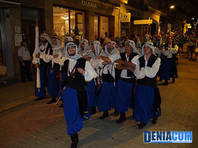 Entraeta final de la filà Berebers Tuaregs
