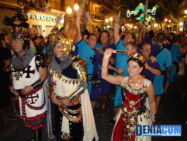 Entraeta final de la filà Creuats capitanía Cristiana