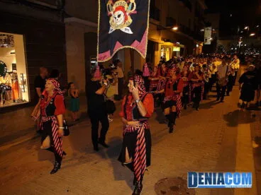 Entraeta final de la filà Piratas Berberiscas