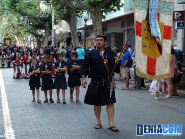Estandarte de la filà Deniers
