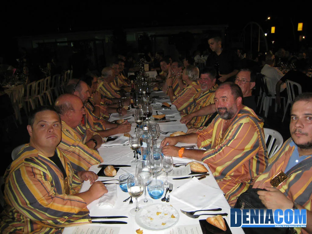 La filà Walíes en la Cena de Gala de la AMMICC