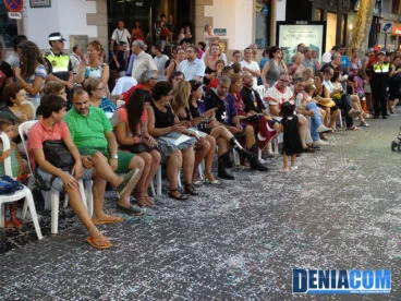 Las autoridades acuden al Desfile Infantil de los Moros y Cristianos Dénia 2012