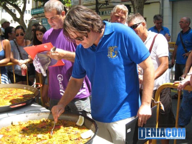 Los Capitanes de la AMMICC 2012 valoran las paellas del concurso