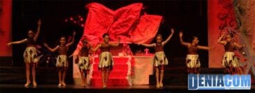 02 Bailando al otoño en la presentación infantil de París Pedrera
