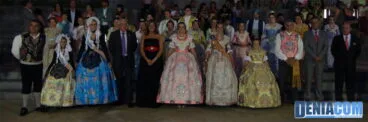 04 Invitados y cargos infantiles 2013 en la presentación de las Falleras mayores de Dénia