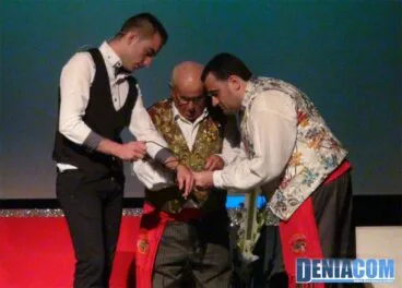 06 Espectáculo de magia en la presentación de París Pedrera