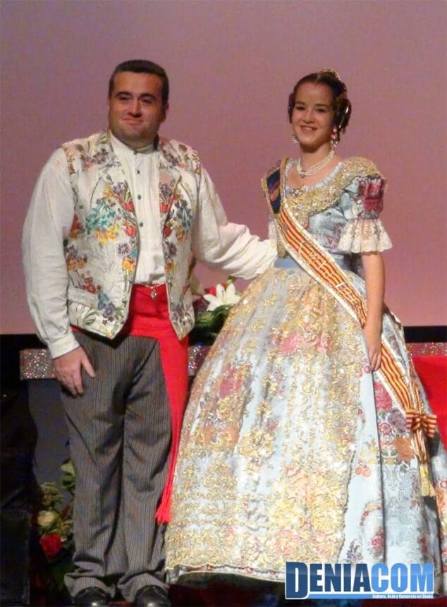09 Corte de honor de la Falla parís Pedrera