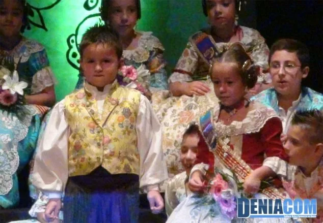 10 Corte de honor infantil de París Pedrera