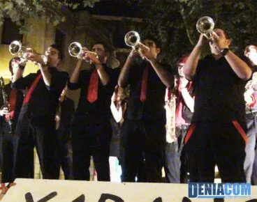 10 La charanga Toca’t un ou gana el III Concurso de charangas Ciutat de Dénia