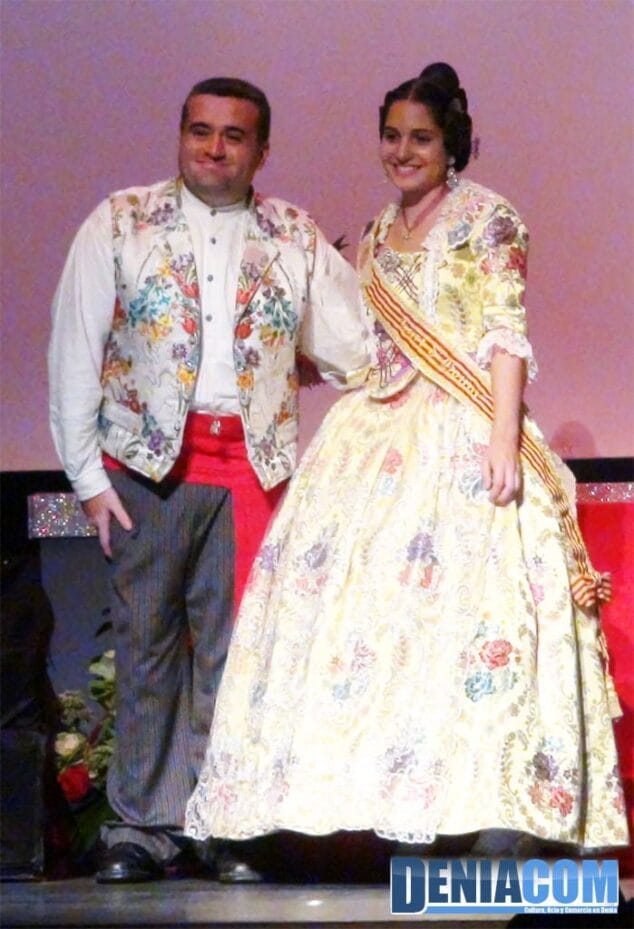 11 Corte de honor de la Falla parís Pedrera