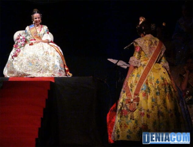 "Port Rotes està en l'ona" con su Fallera Mayor, Naia Jiménez 26 26 Exaltación a Naia Jimenez Fallera Mayor de Port Rotes 2013
