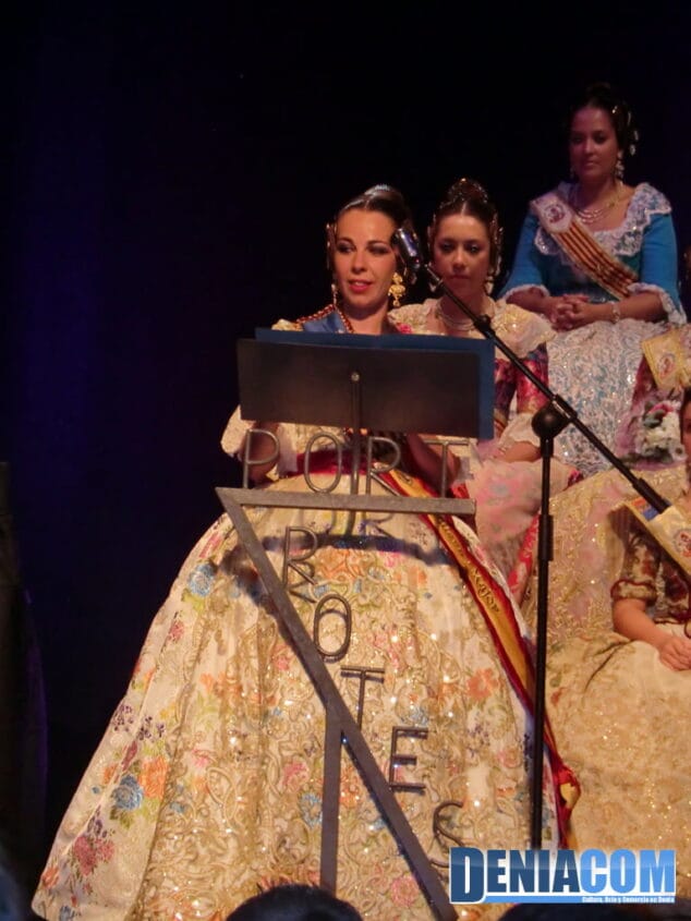 "Port Rotes està en l'ona" con su Fallera Mayor, Naia Jiménez 31 31 Discurso de Naia Jimenez durante su presentación como Fallera Mayor de Port Rotes