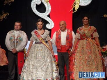 32 Pleitesía de los cargos salientes de París Pedrera 2012 a sara Femenía