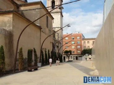 Callejón entre la Plaza del Ayuntamiento y la Plaza del Consell