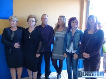 04 Descubrimiento de la placa homenaje a Diego Mena en el campo de fútbol de Dénia