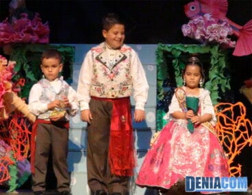 09 Presentación infantil de Les Roques 2013 – Comisión infantil