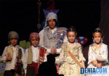 16 Presentación Infantil de Port Rotes 2013 – Corte de honor