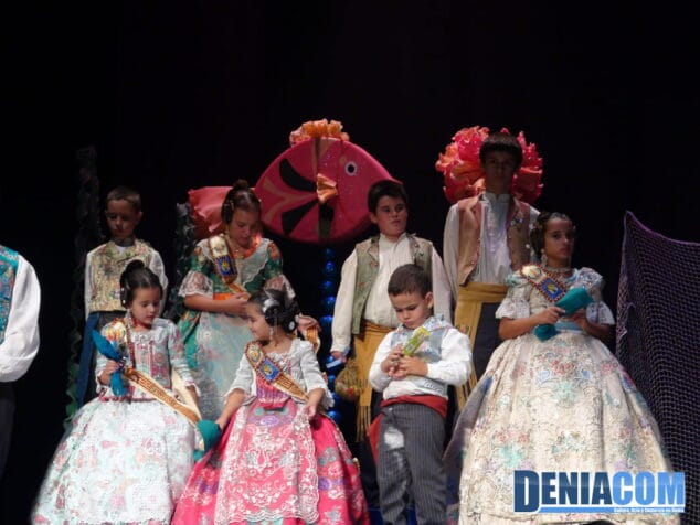 26 Presentación infantil de Les Roques 2013 Xicalla