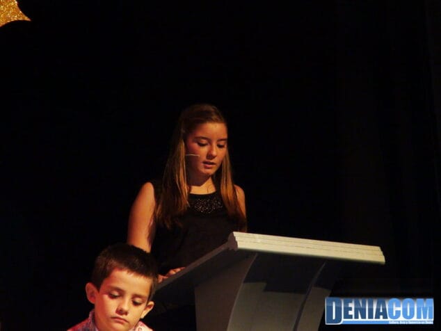 34 Pleitesía de Paco Arnau en la Falla darrere del Castell