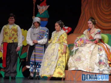 38 Presentación Infantil de Port Rotes 2013 – Pleitesía de la Falla Camp Roig