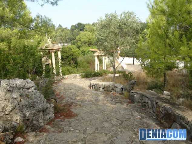 Monumentos e Historia de Dénia 24 El Vía Crucis del Pare Pere