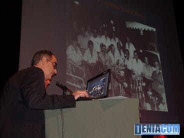 El periodista local Jose Vicente Bolta durante la presentación del libro Toros en Dénia y la Marina Alta