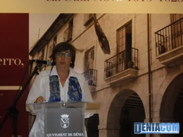 Pepa Font en la inauguración de la exposición Viure a Dénia