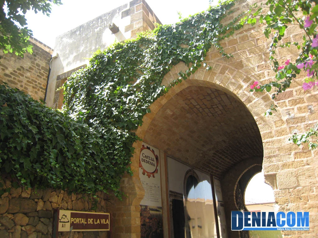 Portal de la Vila del Castillo de Dénia
