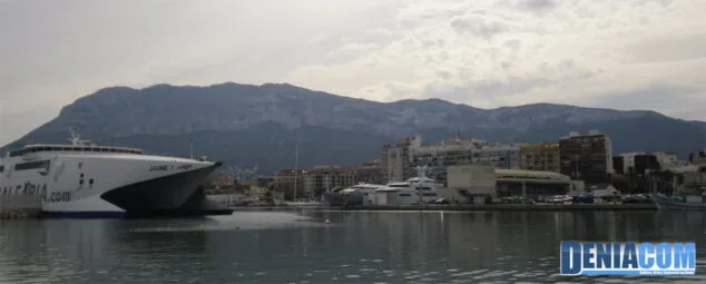 El puerto de Dénia: así ha cambiado la fachada marítima de la ciudad 17 Puerto de Dénia Vista desde el Portet
