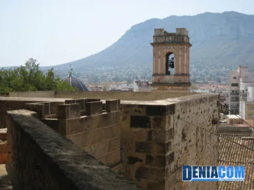 Torre del Cos de Guardia y campanario de la Iglesia de la Asunción