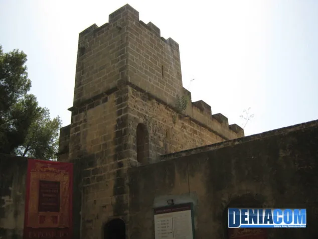 Monumentos e Historia de Dénia 15 Torre restaurada del Castillo de Dénia