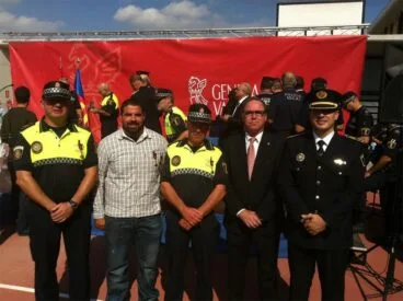 Tres agentes de la Policía Local de Dénia reciben la medalla al mérito de la Comunitat Valenciana