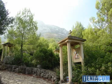 Zona de Via Crucis en el Pare Pere de Dénia