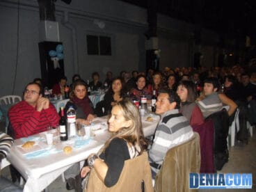 03 Asistentes a la cena benéfica de Ludai