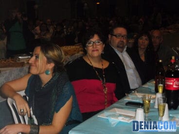 05 Asistentes a la cena benéfica de Ludai