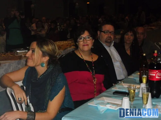 05 Asistentes a la cena benéfica de Ludai