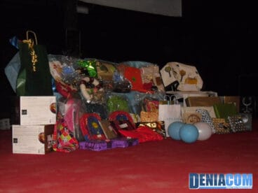 06 Regalos donados por empresas para la rifa benéfica de Ludai