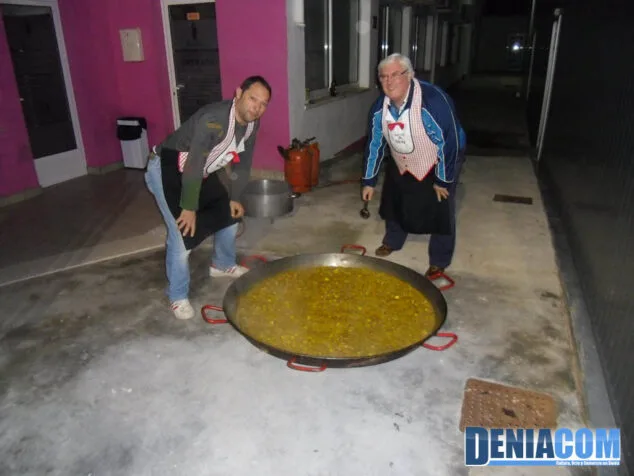 11 Paella Gigante en la cena benéfica de Ludai