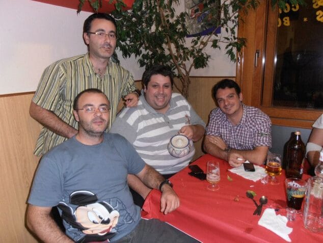 Primera cena de falleros 2013 de Les Roques 1 Cena de chicos en la Falla Les Roques