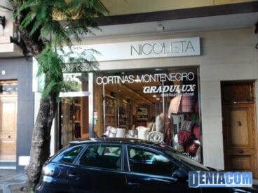 Nicoleta en Calle Carlos Sentí, Dénia